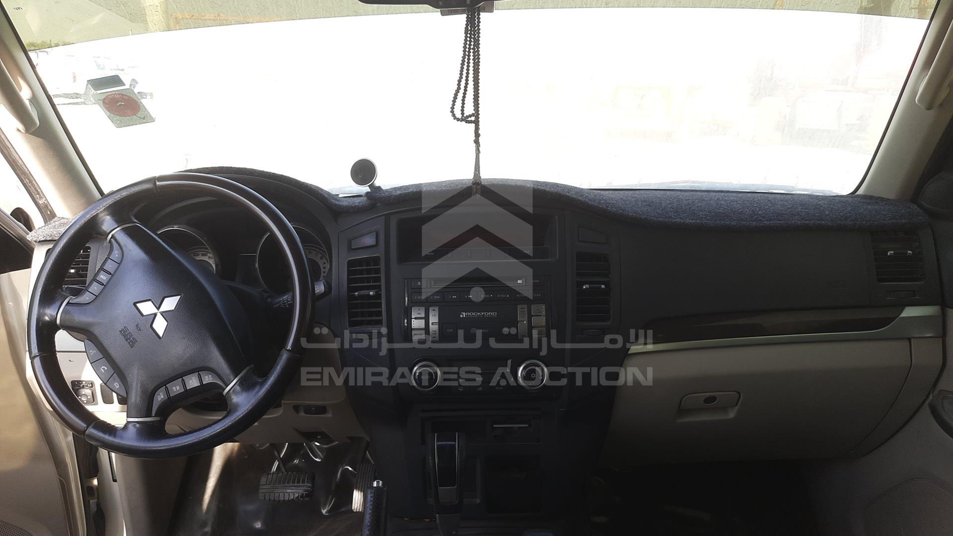 2013 MITSUBISHI PAJERO VIN: JMYLRV95WDJ704832