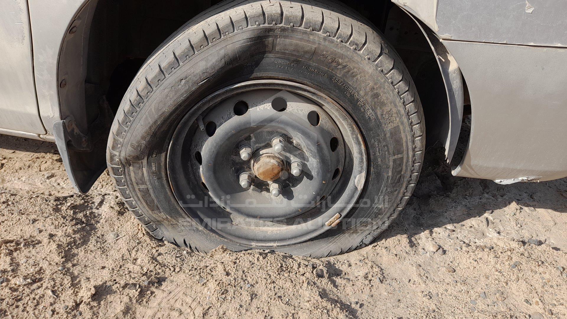 KMJWWH7W06U692581 - 2006 Hyundai H1 - #359616