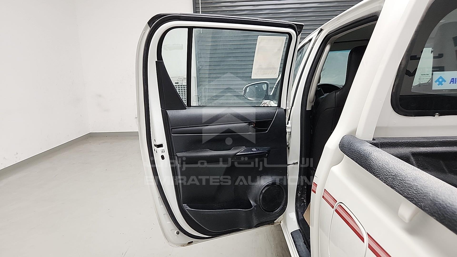 2023 TOYOTA HILUX VIN: MR0DB9CD1P5161745