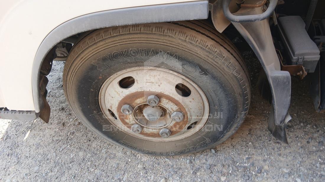 2014 Isuzu NMR — Front Left Tyre — Photo 30