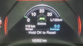 2015 Dodge Durango — Odometer Reading — Photo 2 — Thumbnail