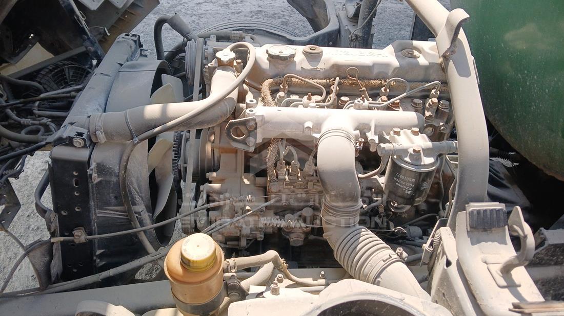 2005 Mitsubishi Canter — Engine Bay — Photo 26