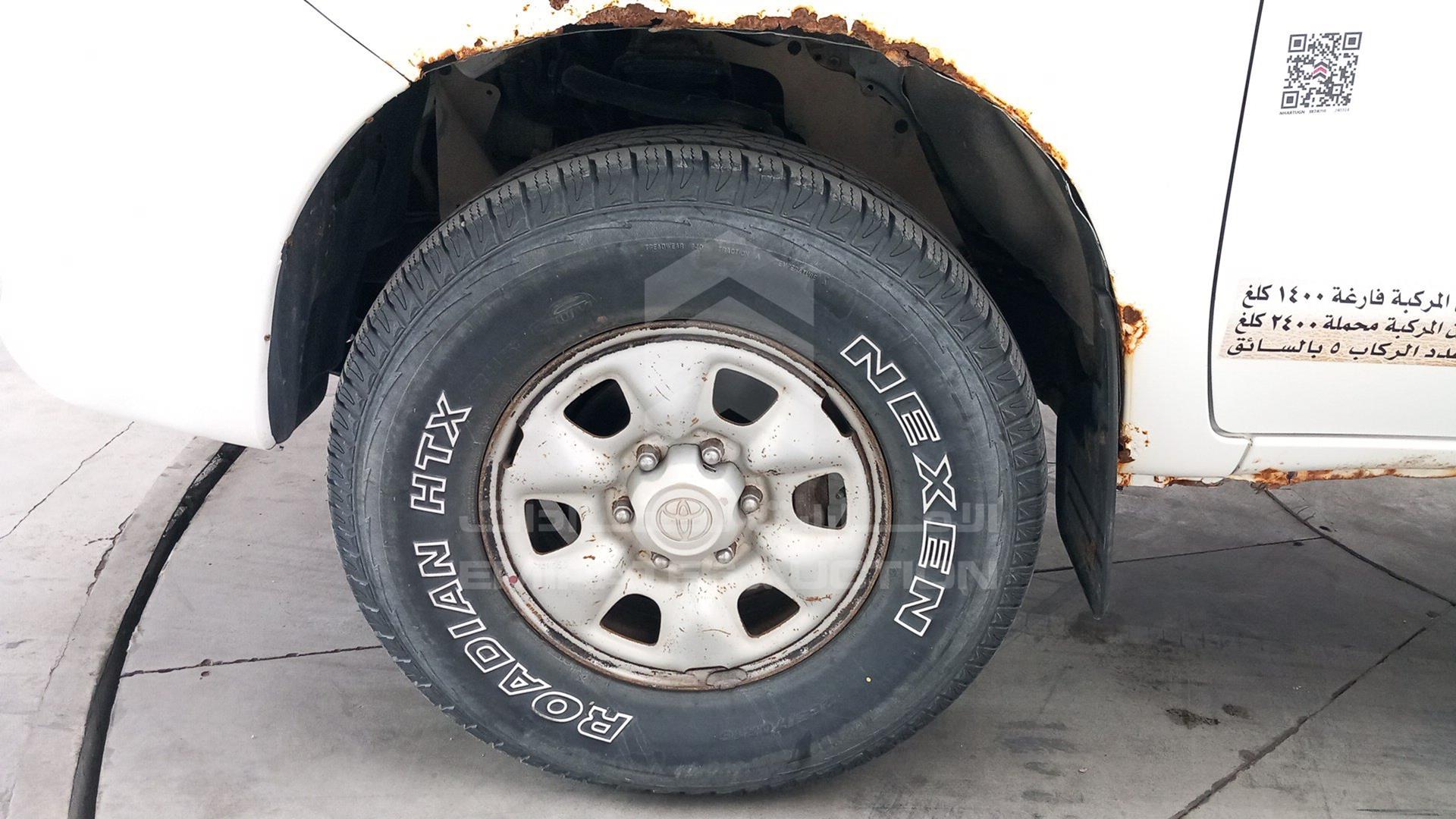 2015 TOYOTA HILUX VIN: MR0FX22G7F1437655