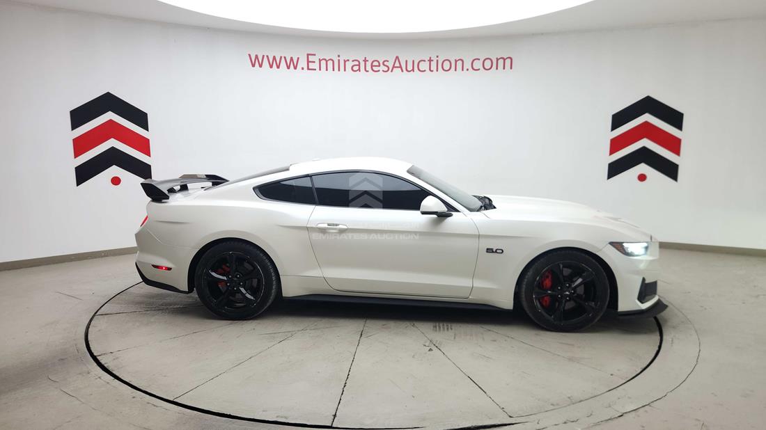 2017 Ford Mustang — Right Full View — Photo 36