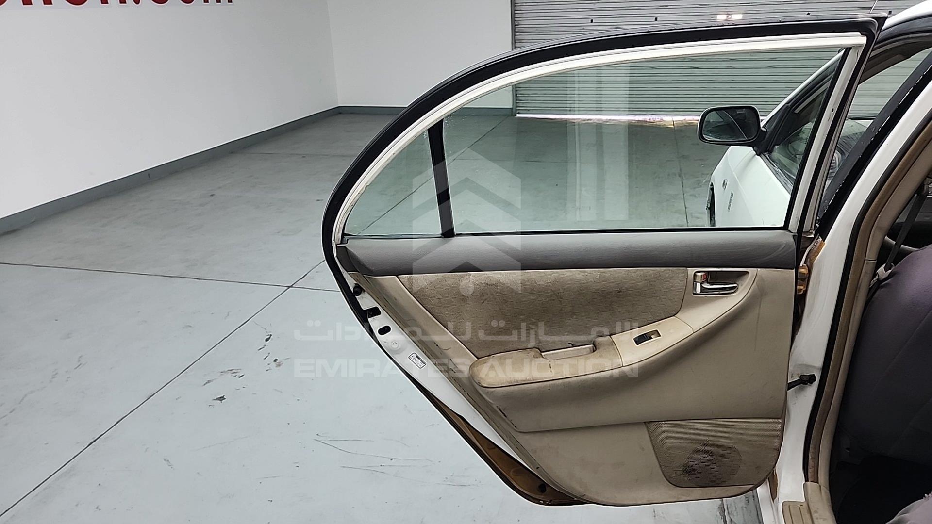 2004 TOYOTA COROLLA VIN: JTDBW23E743032751