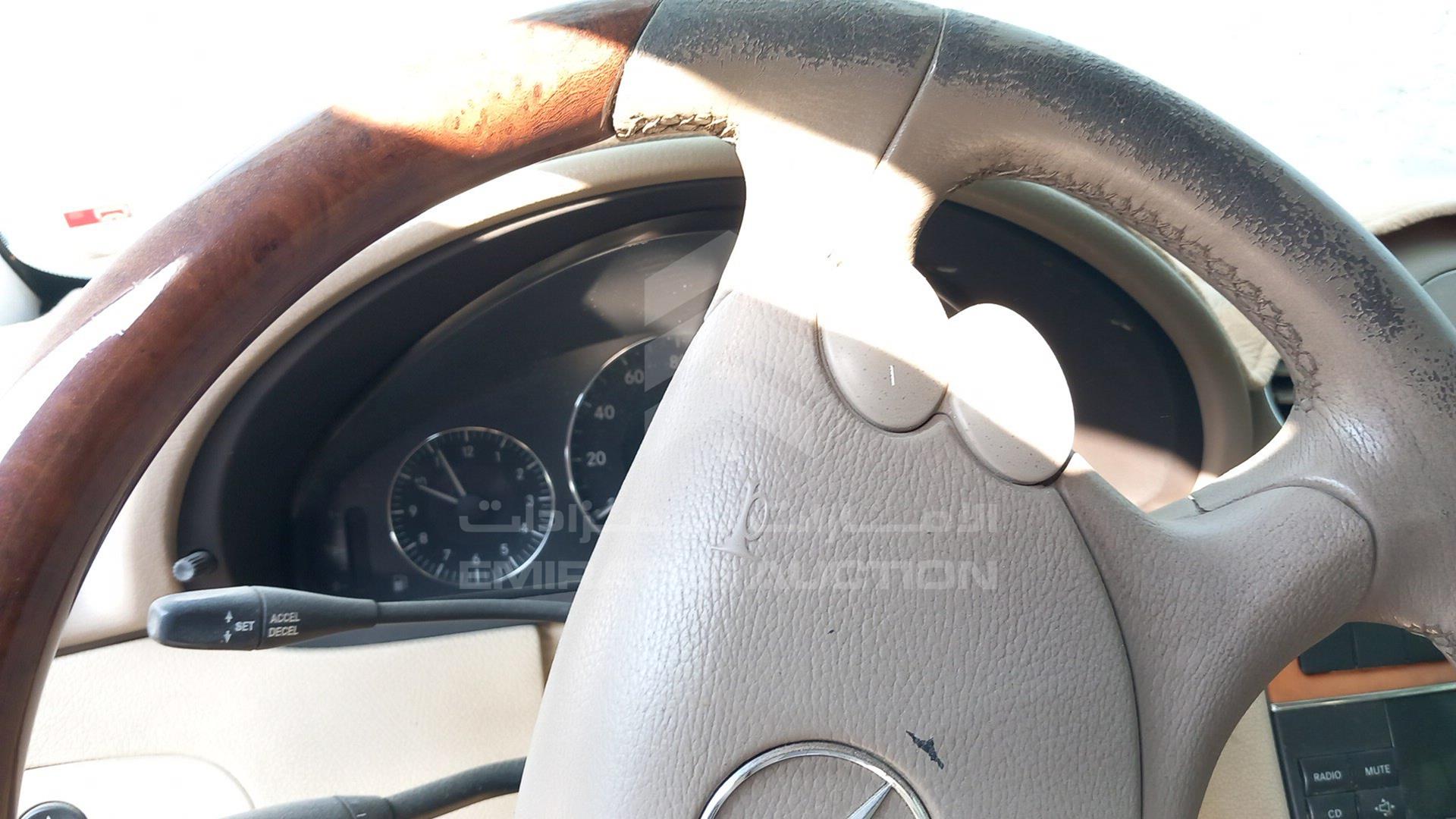 2005 MERCEDES CLK320 VIN: WDBTJ65J45F164949