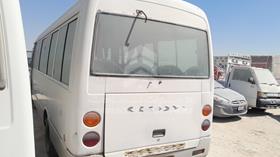 2006 Mitsubishi Rosa — Rear Left Angle — Photo 6 — Thumbnail