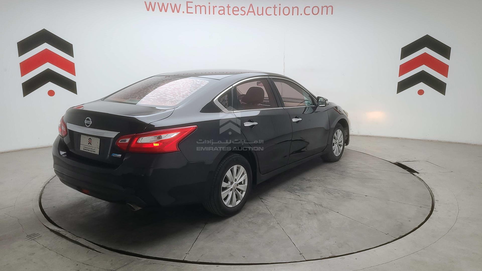 2017 NISSAN TEANA VIN: LGBF5AE07HR312584