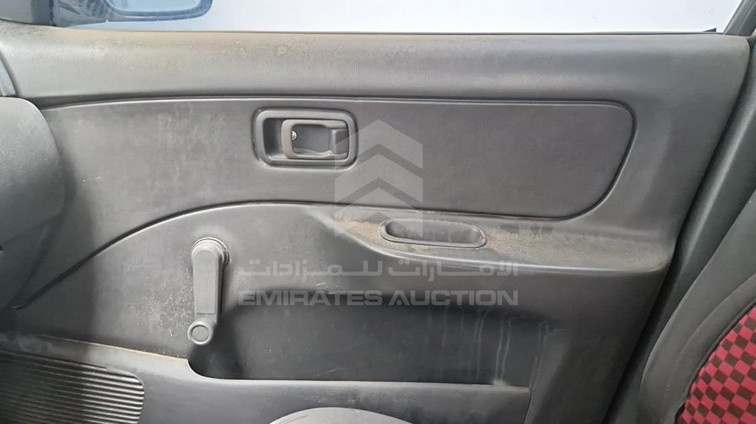 2000 Nissan Sunny — Front Right Door — Photo 25