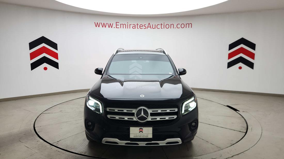 2023 Mercedes GLB 250 — 360-degree view