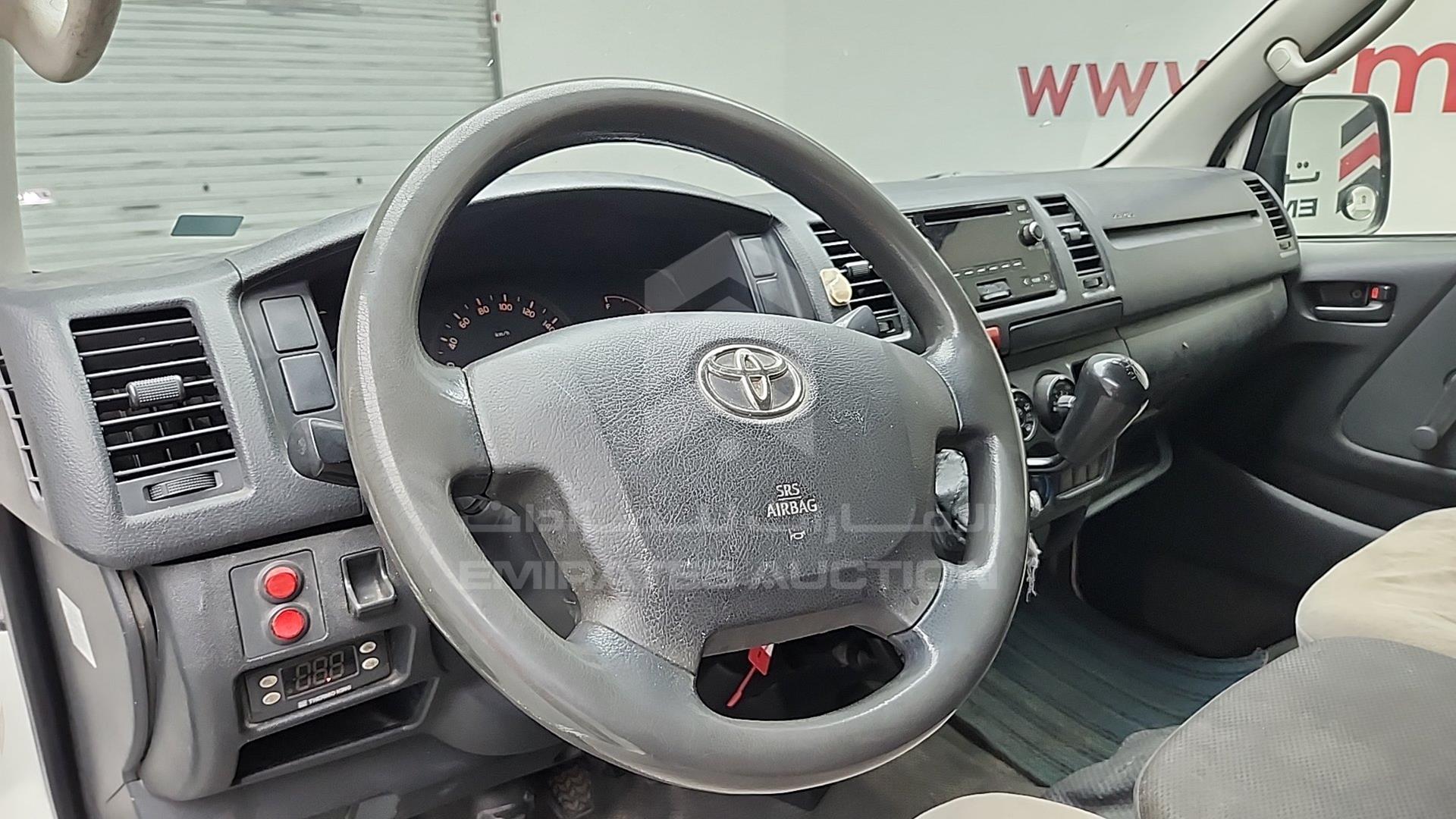2015 TOYOTA HIACE VIN: JTFHX02PXF0098690