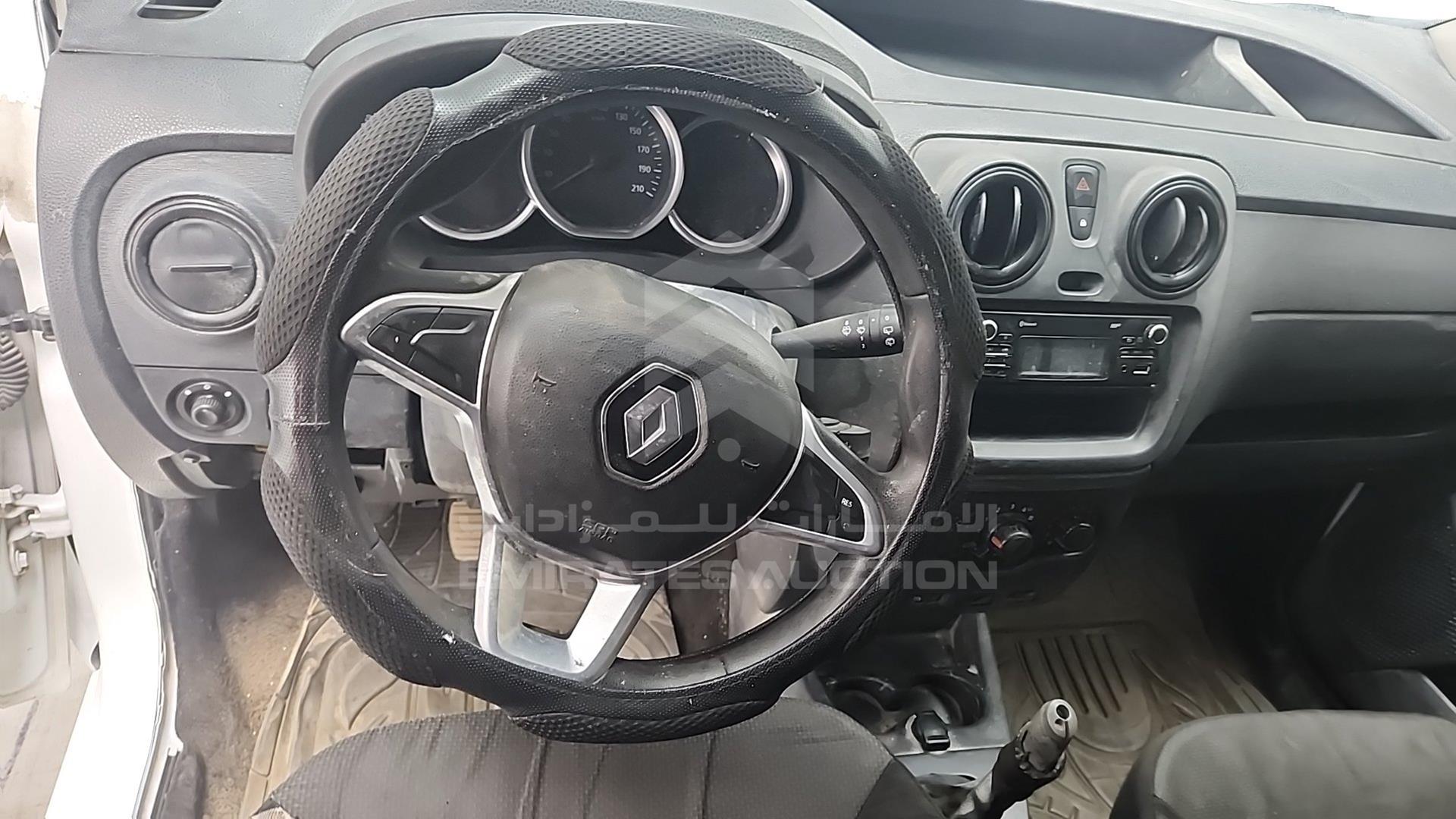 2018 RENAULT DOKKER VIN: VF18SRB42JG595166