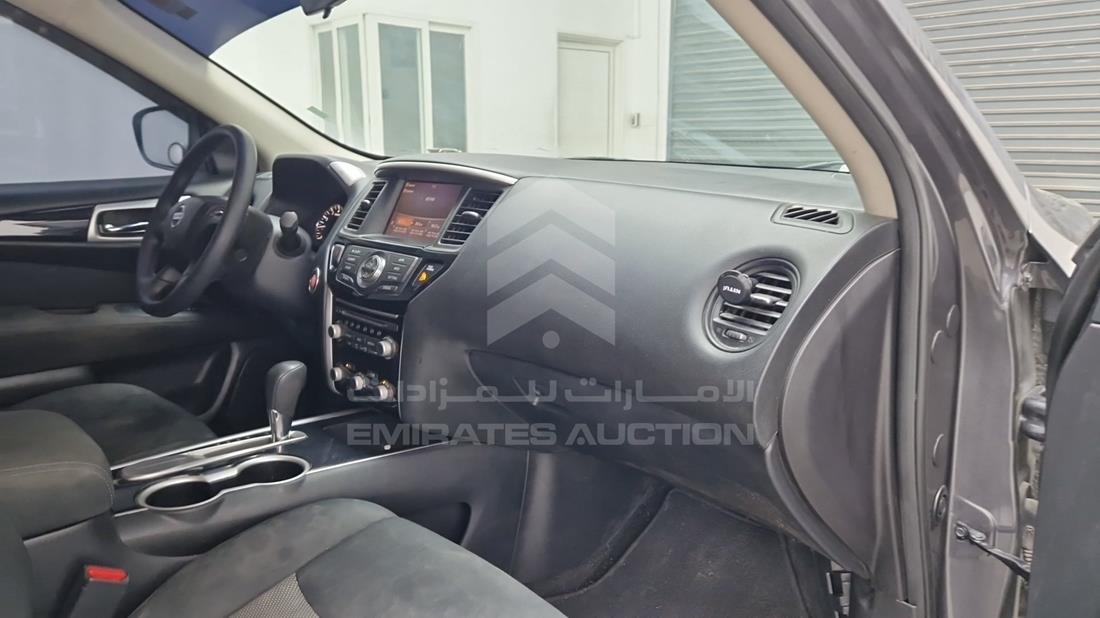 2017 Nissan Pathfinder — Front Right Passenger Dashboard View — Photo 31