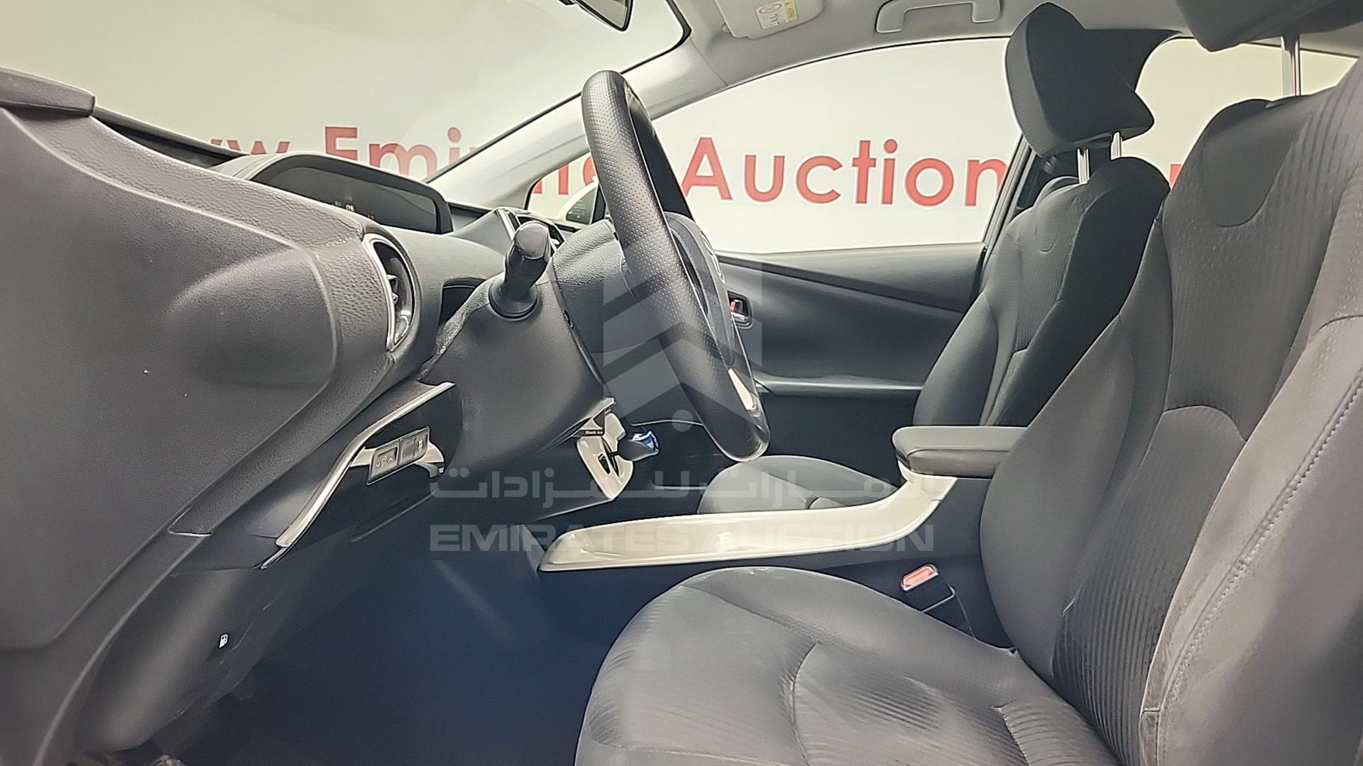2017 TOYOTA PRIUS VIN: JTDKB3FU3H3577257