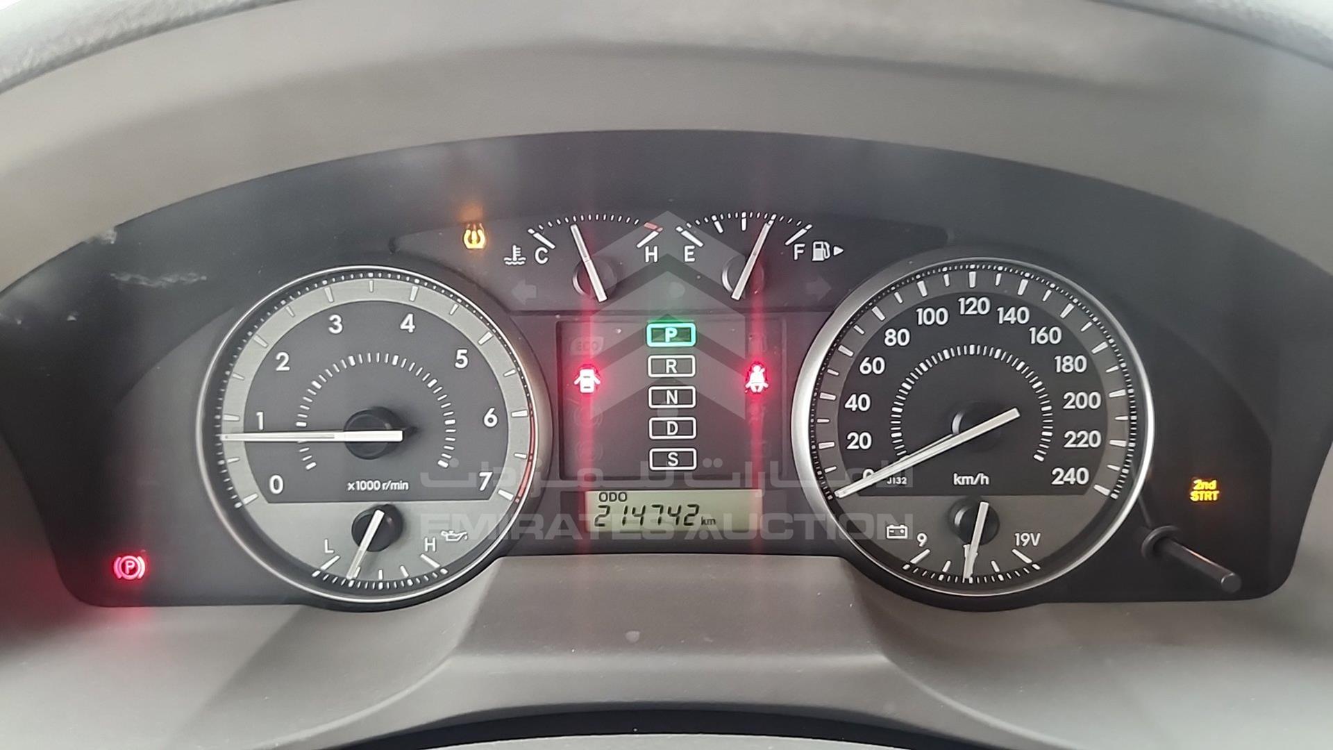2017 TOYOTA LAND CRUISER GXR V6 VIN: JTMHU01J4H5125418