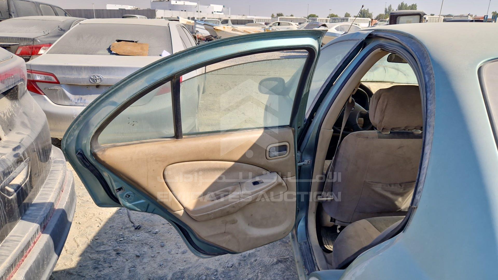 2002 NISSAN SUNNY VIN: JN1FN61C52W012932