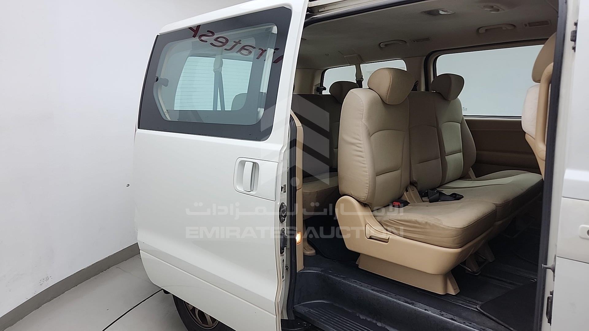 2009 HYUNDAI H1 VIN: KMHWH81R29U108765