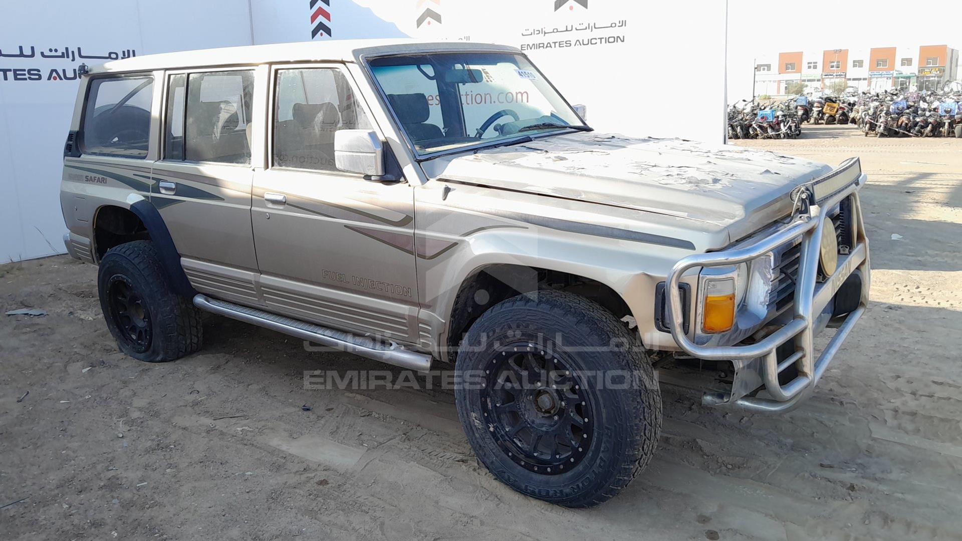 0 NISSAN PATROL VIN: WGY60-811108