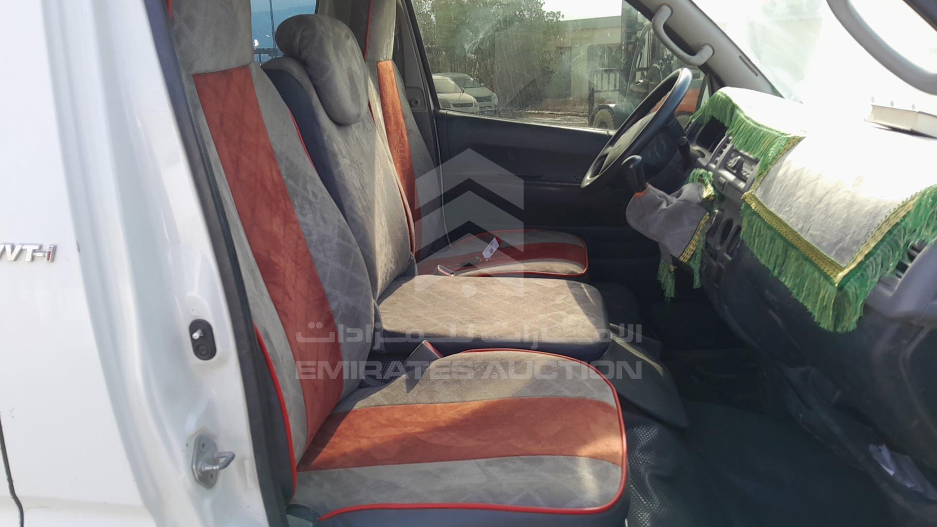 2010 TOYOTA HIACE VIN: JTGJX02P2A0029093