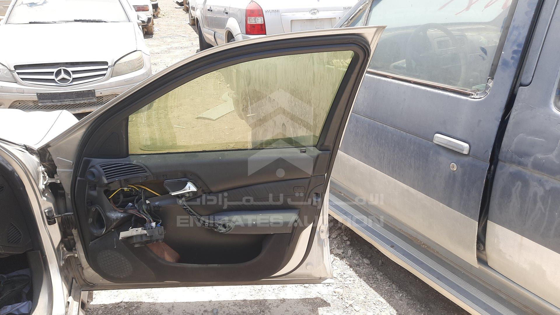 0 MERCEDES --- VIN: WDB2201751A114214