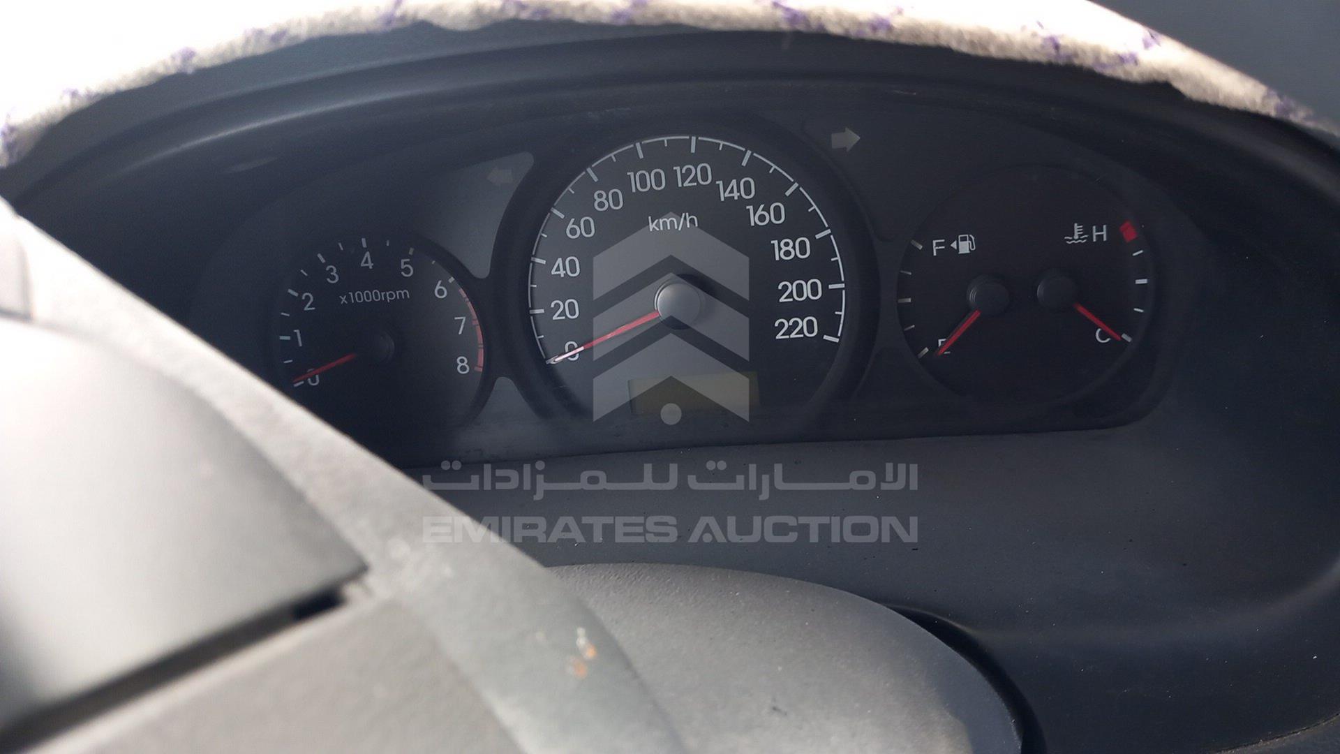 2016 HYUNDAI H1 VIN: KMHWG81R0GU733522