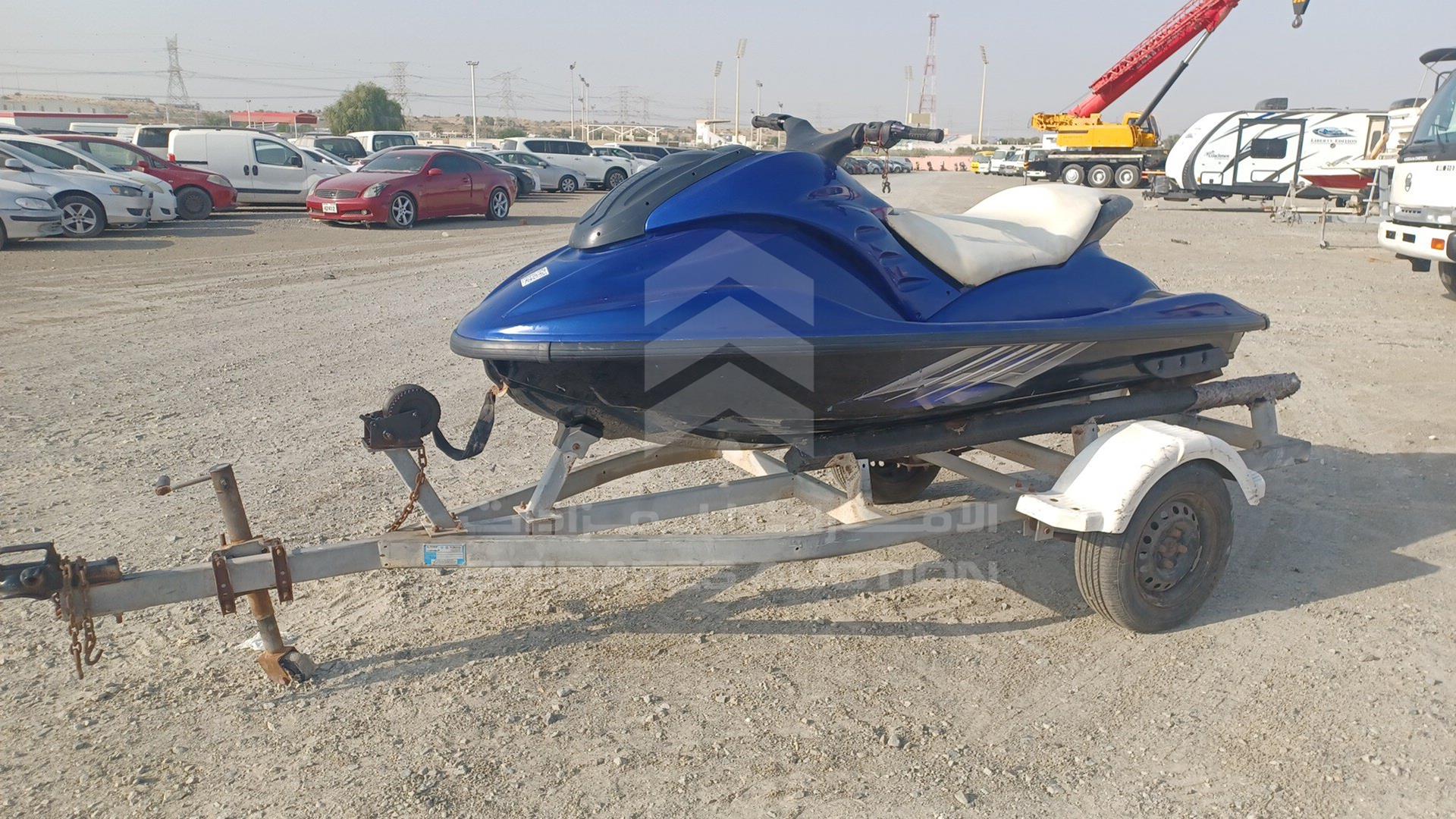 0 JET SKI + TROLLEY YAMAHA VIN: USYAMA17491708