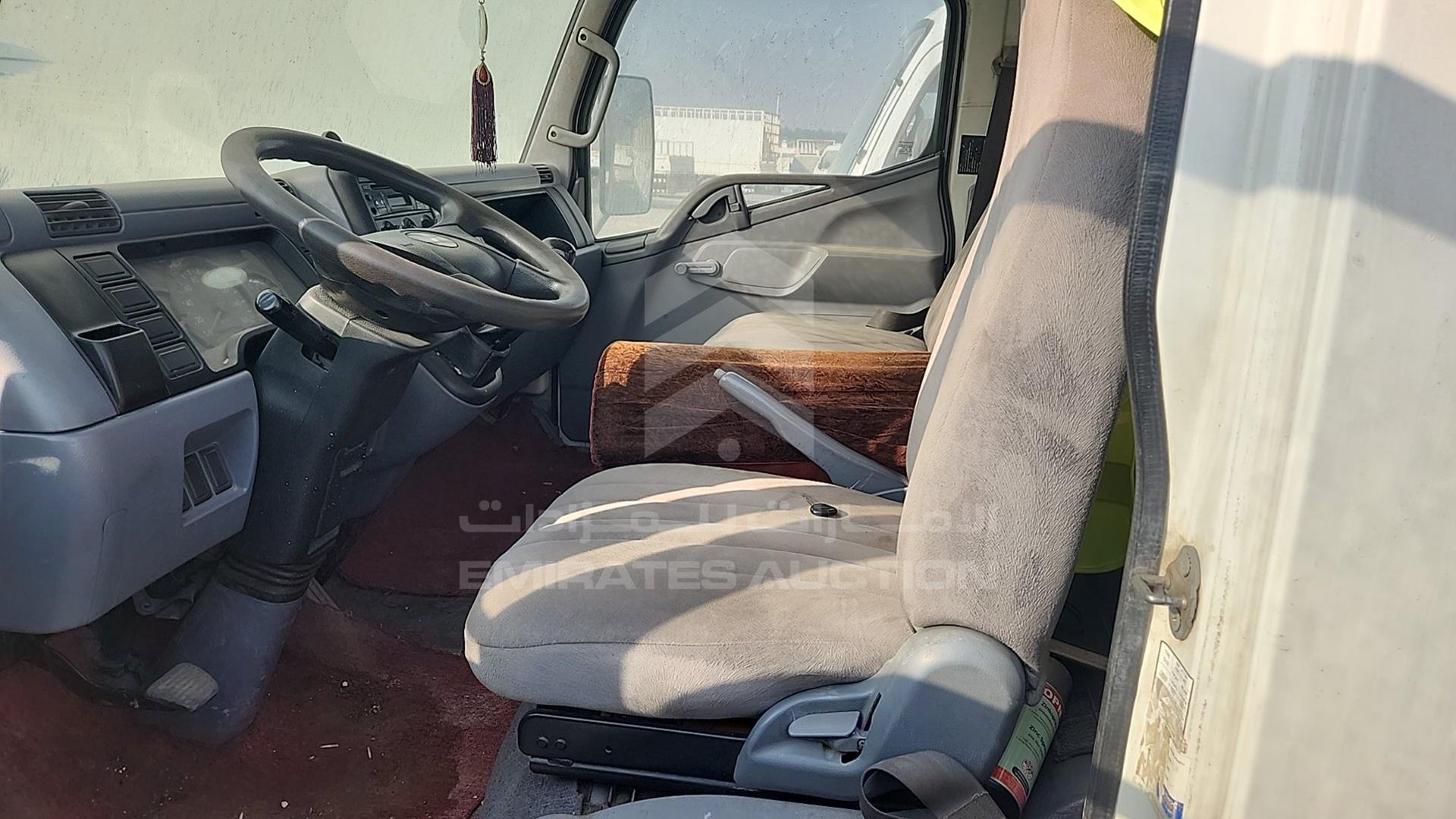 2016 MITSUBISHI CANTER VIN: JL7B6G1P8GK013818