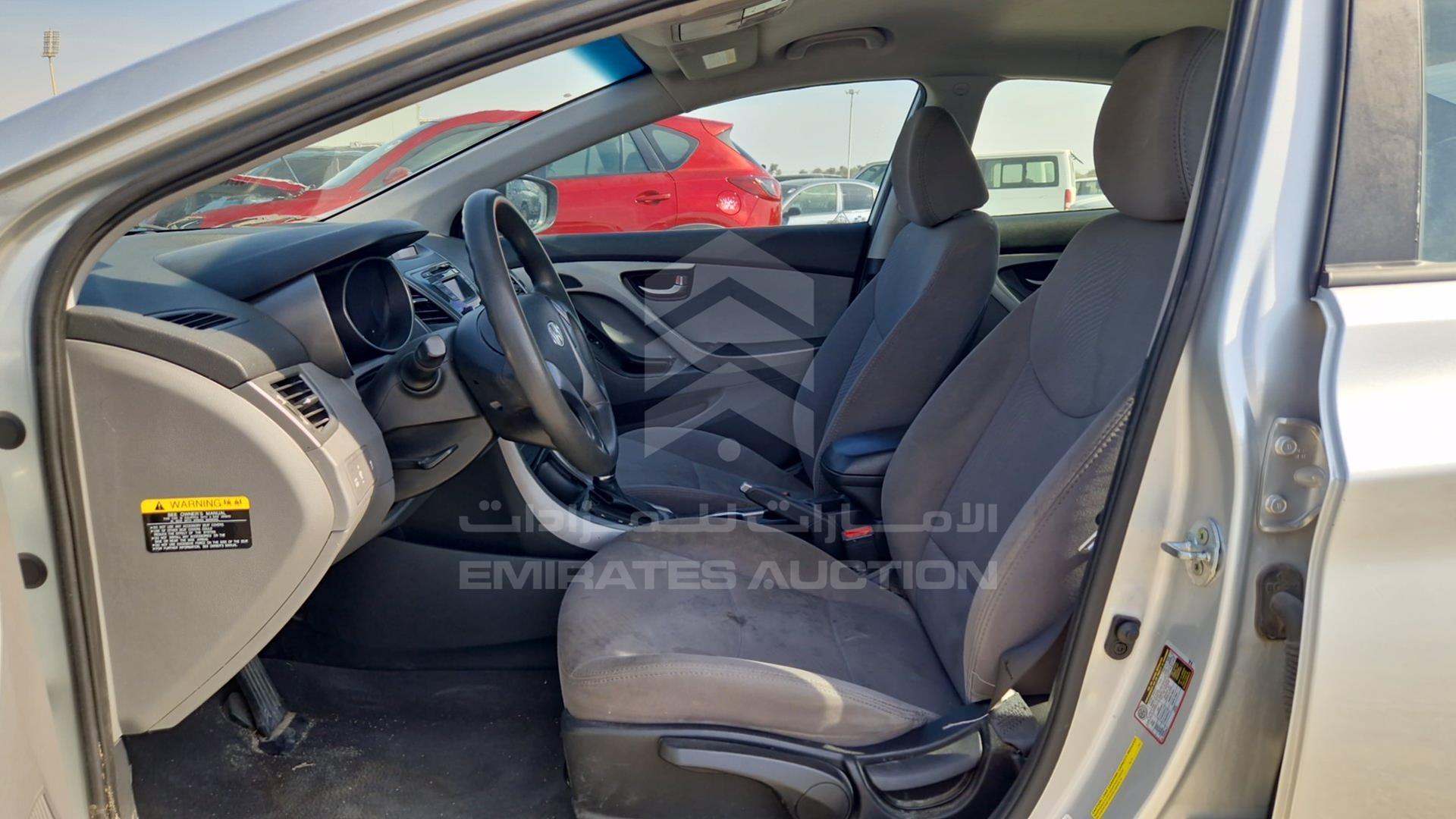 2015 HYUNDAI ELANTRA VIN: 5NPDH4AE5FH623413
