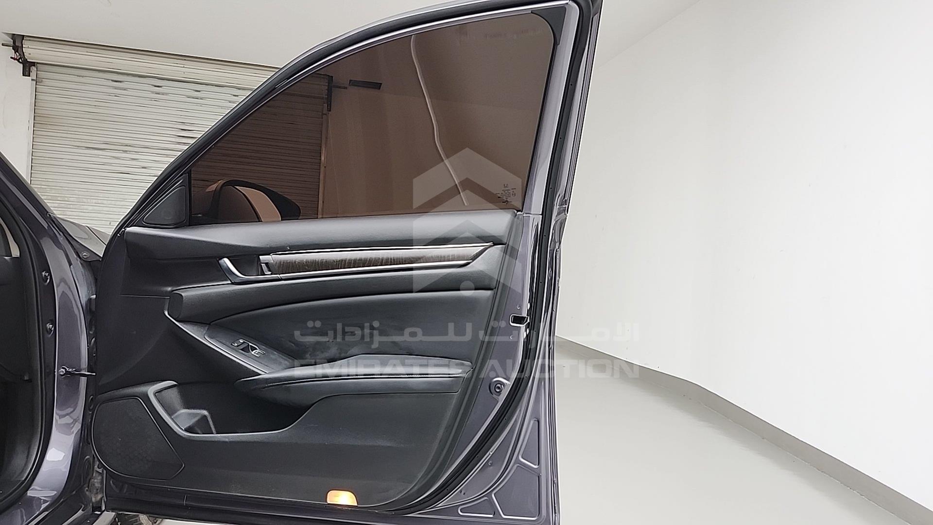 2018 HONDA ACCORD VIN: 1HGCV2630JA510635