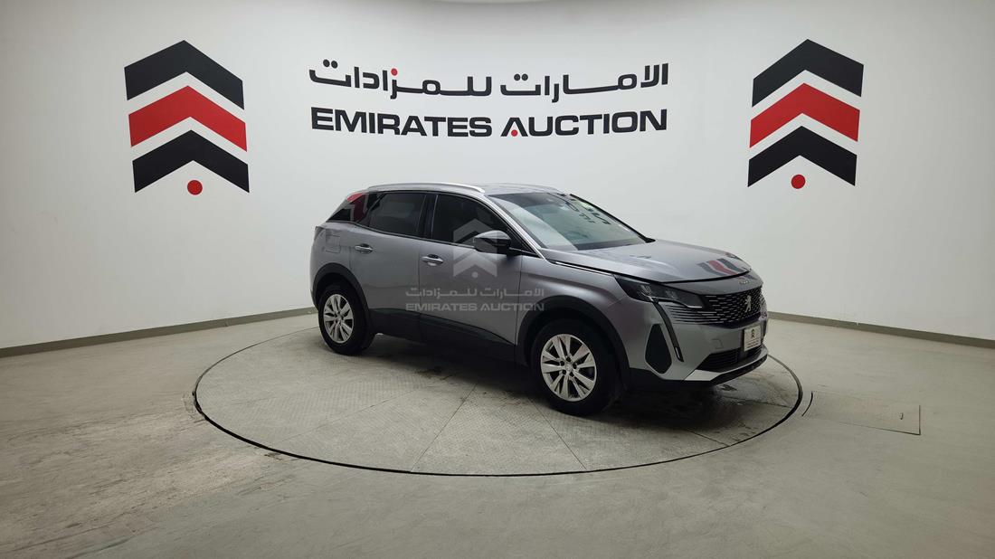 2025 Peugeot 3008 — Front Right Angle — Photo 10