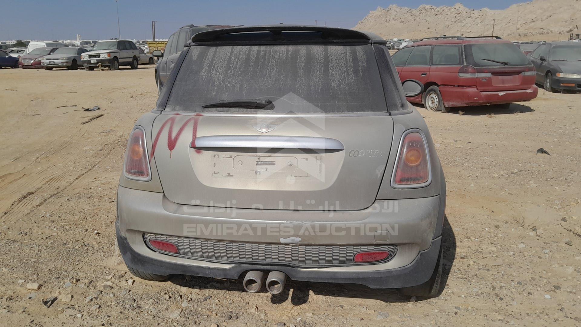 2007 MINI COOPER VIN: WMWMF73577TV31766