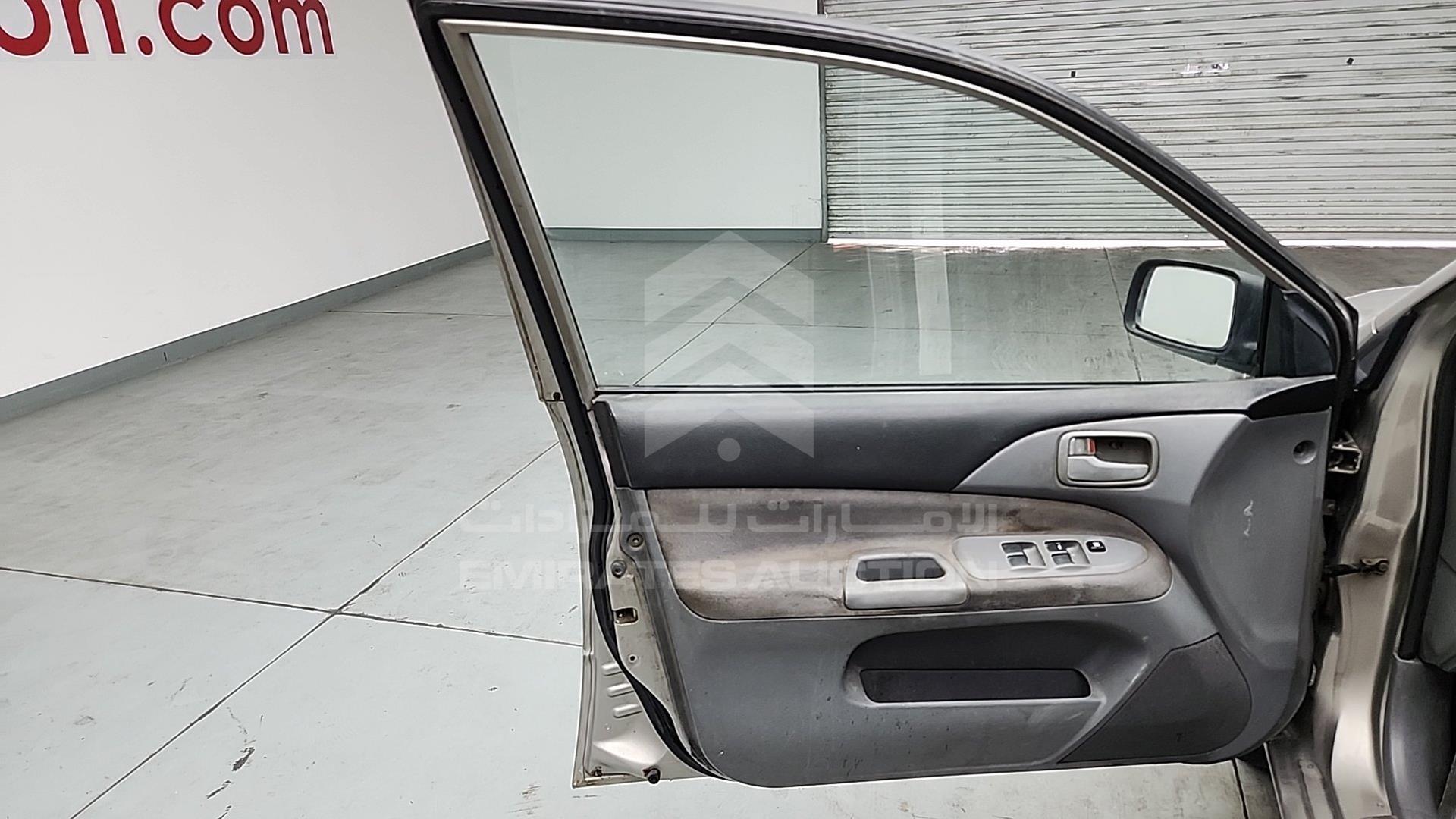 2004 MITSUBISHI LANCER VIN: JMYSRCS1A4U784468
