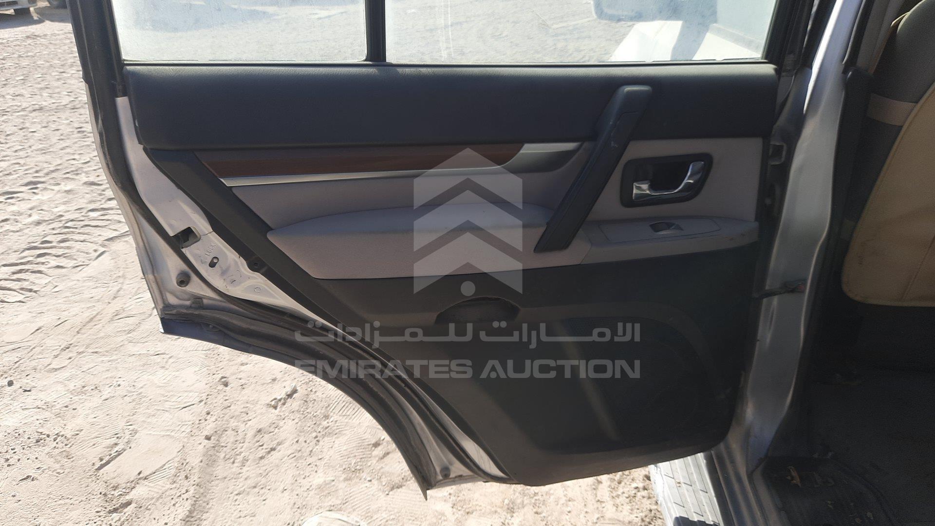 JMYLRV93W9J704746 - 2009 Mitsubishi Pajero - #459697