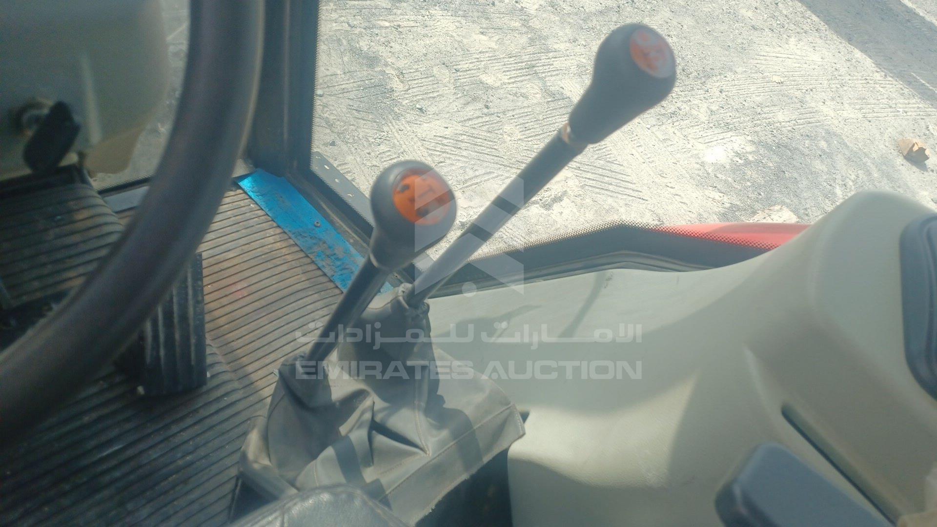 2018 MASSEY FERGUSON --- VIN: AGCM1204AF5231007