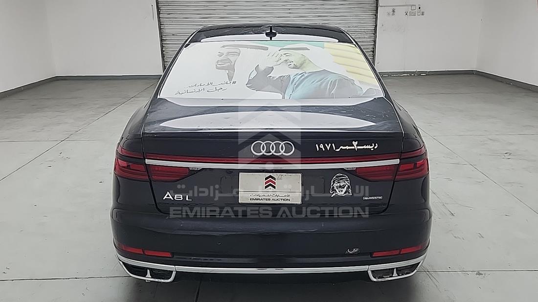 اودي A8 2020 — الزاوية الخلفية — صورة 8
