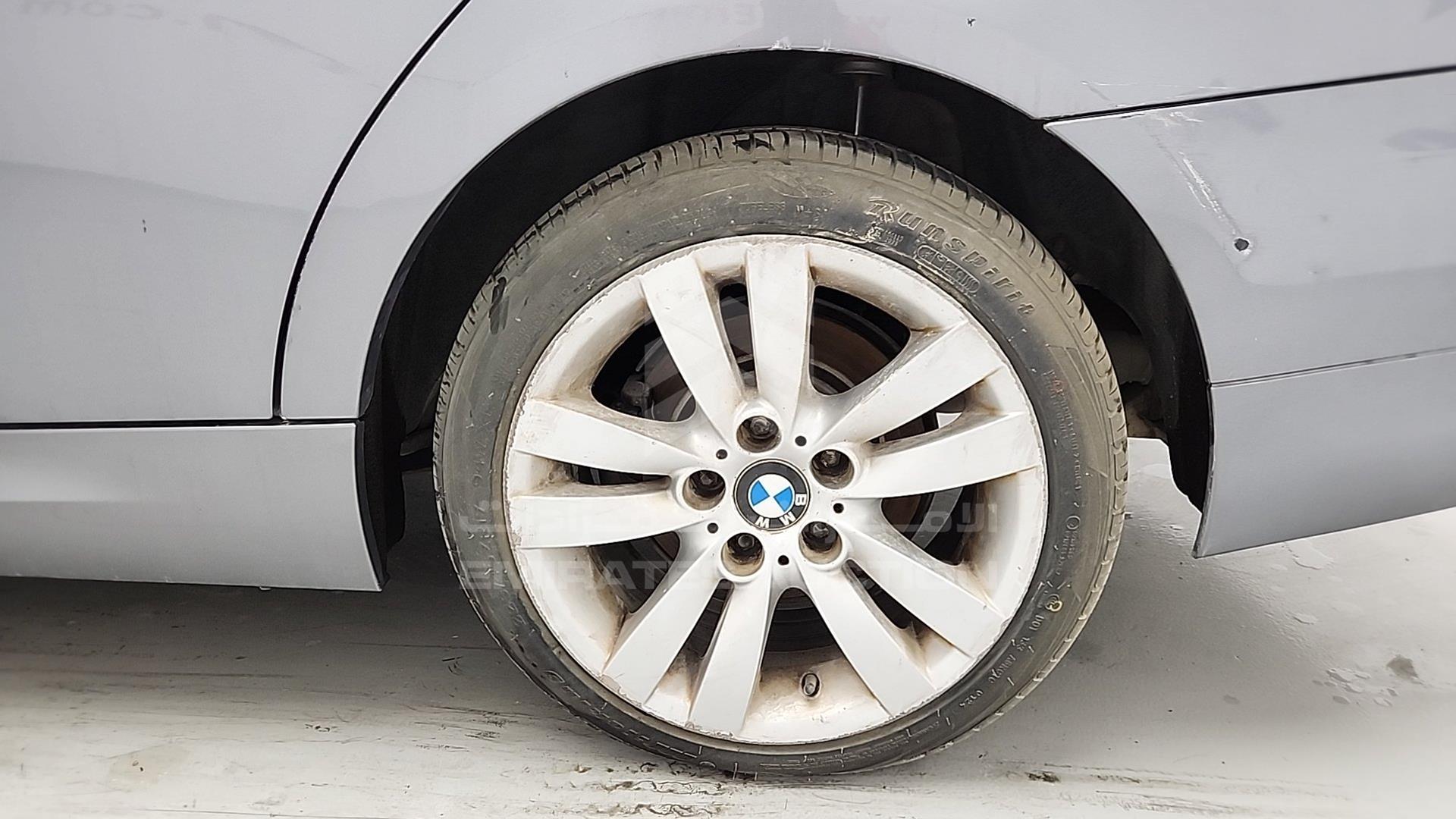 2009 BMW 325 VIN: WBAPH11019A167760