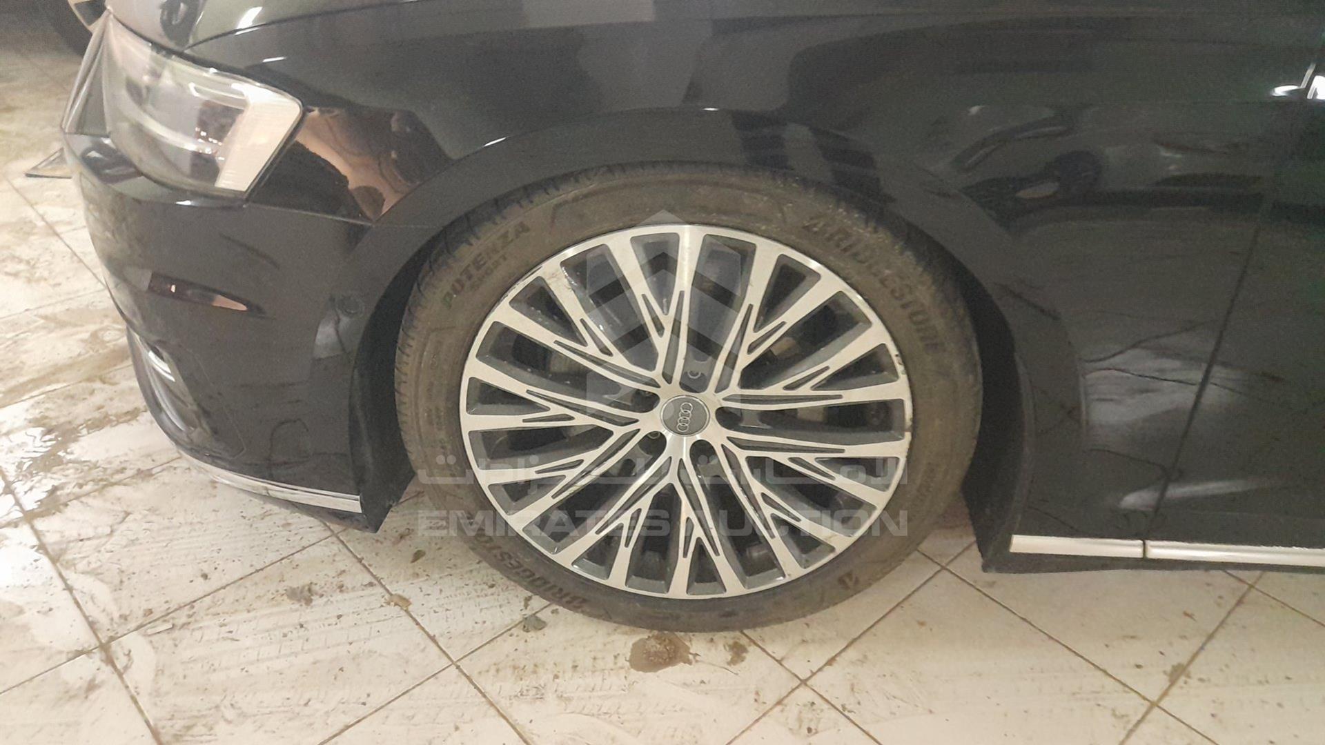2020 AUDI A8 VIN: WAUZZZF80LN002592