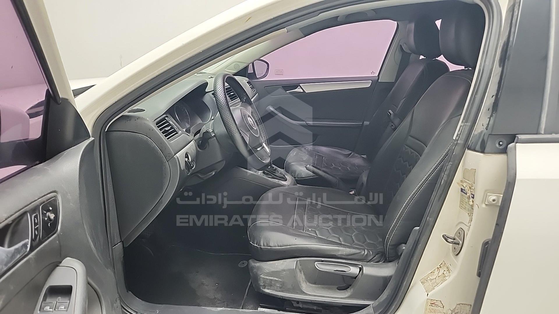 2014 VOLKSWAGEN JETTA VIN: WVWRV1AJ6EM240515