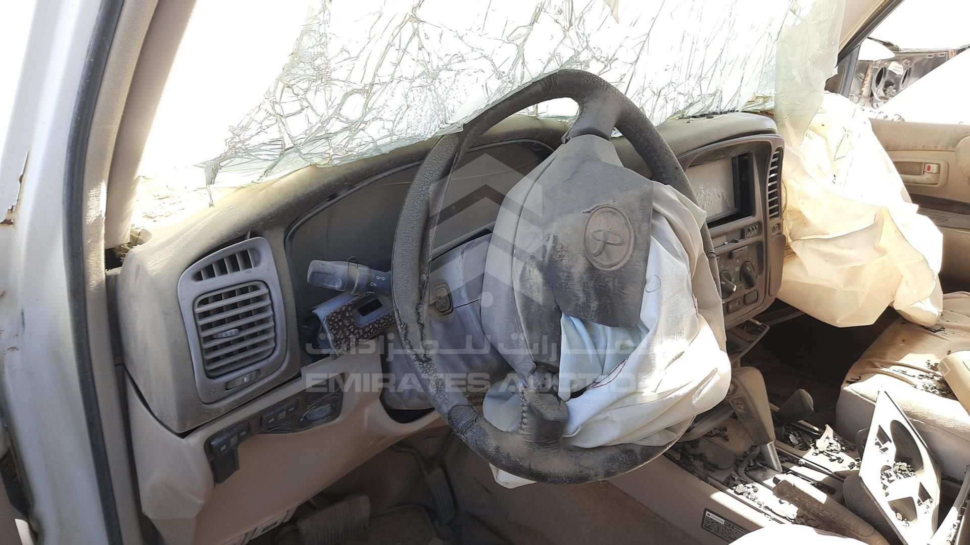 1998 TOYOTA LAND CRUISER VIN: JT3HT05J8W0024653