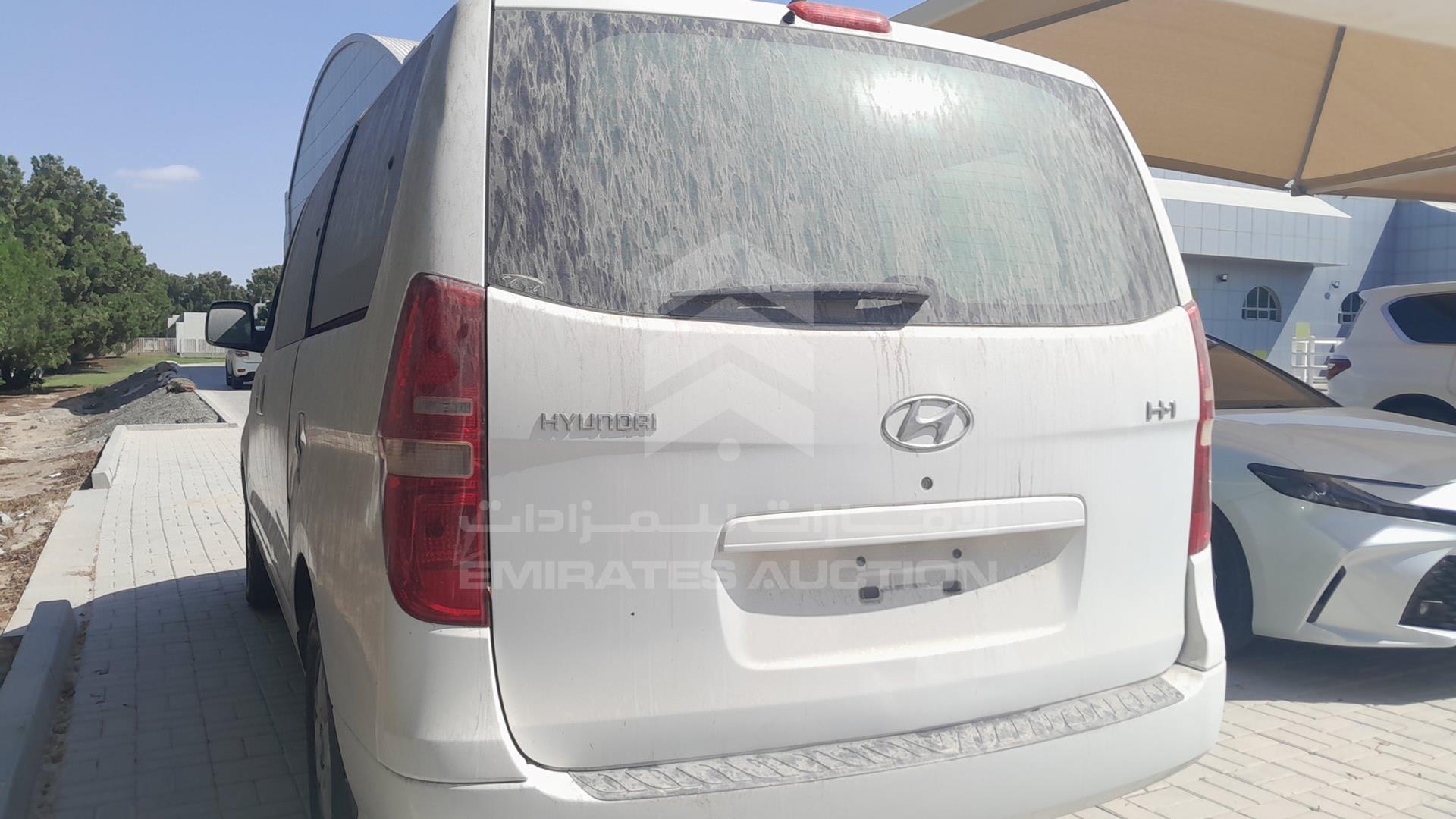 0 HYUNDAI H1 VIN: KMHWH81RXCU454375