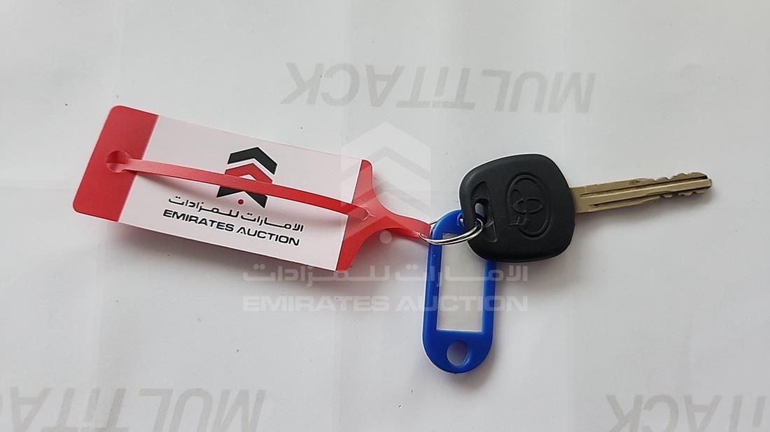 2015 Toyota Camry — Keys — Photo 7
