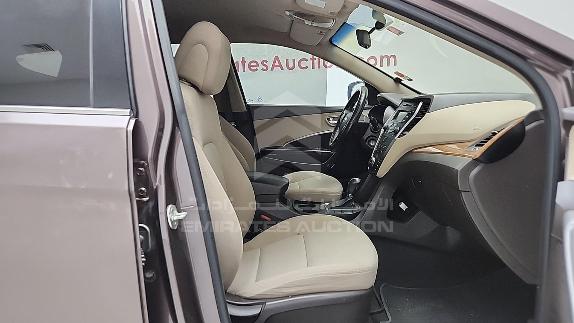 2014 HYUNDAI SANTA FE VIN: KMHST81CXEU154024