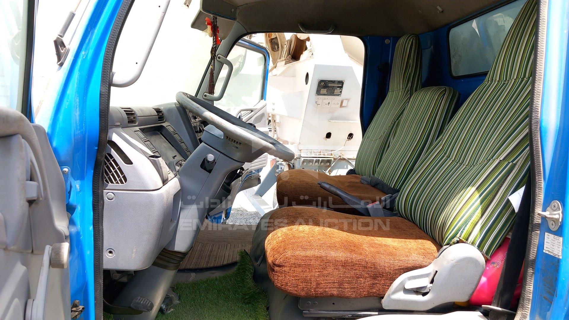 2010 MITSUBISHI CANTER VIN: JL6BCE6J7AK011331
