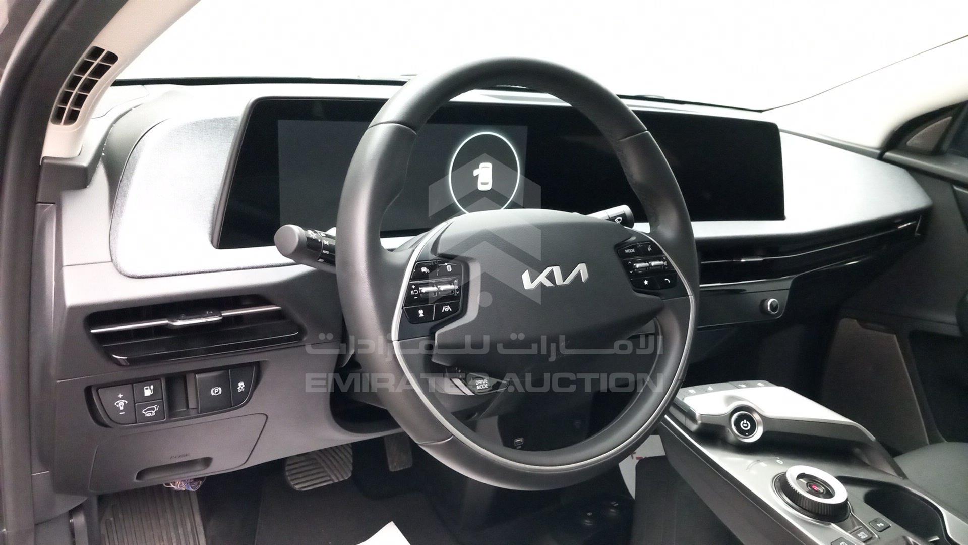 2023 KIA EV 6 VIN: KNDC34LA4P5130599