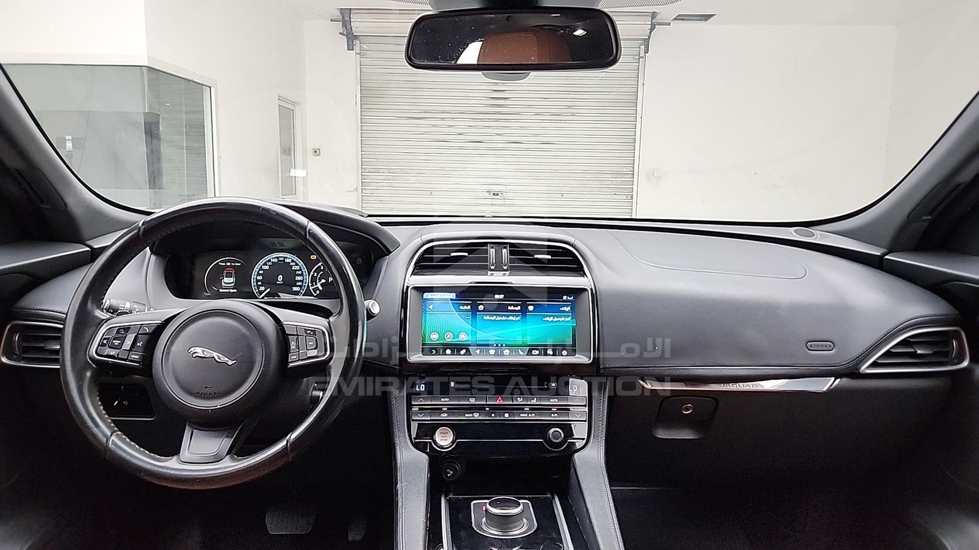 2017 JAGUAR F-PACE VIN: SADCA2BV7HA077179