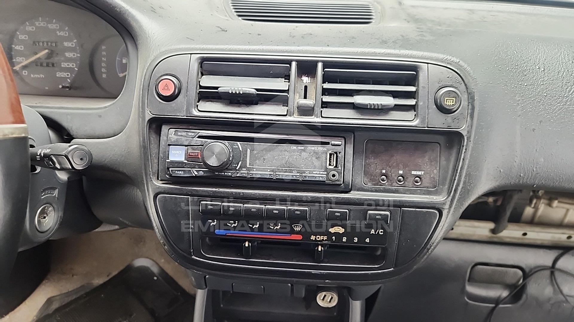 1997 HONDA CIVIC VIN: JHMEK36400S117098