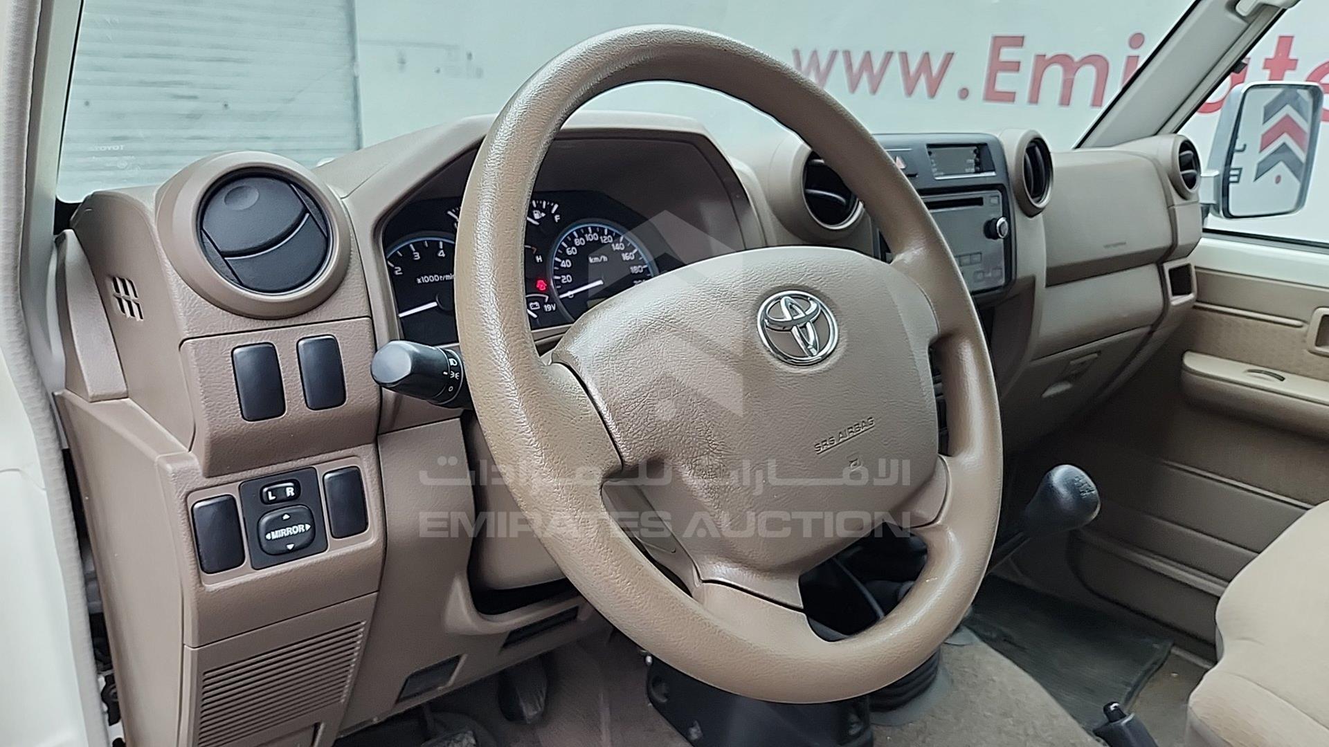 2017 TOYOTA LC 76 VIN: JTEEU73J9H4200785