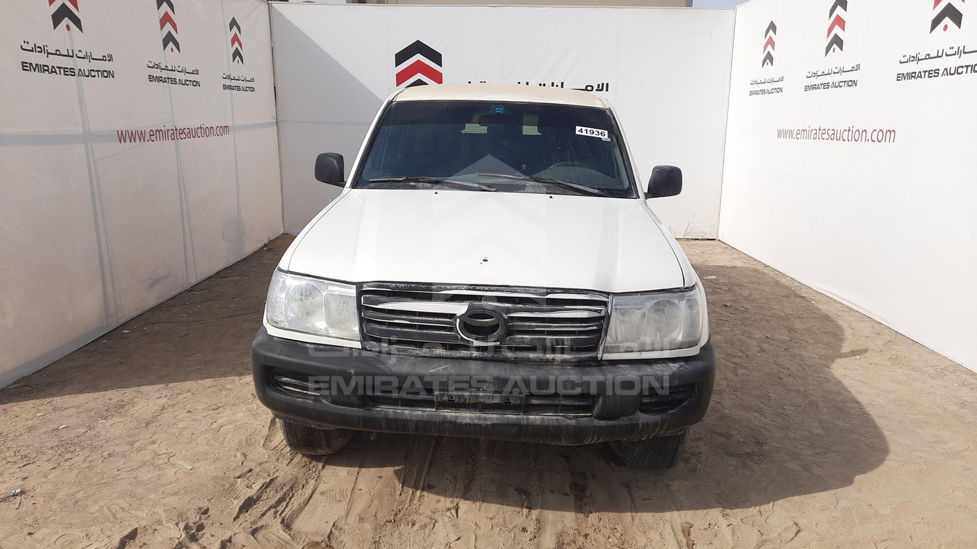 2001 TOYOTA LAND CRUISER VIN: JTGHJ01J313000908