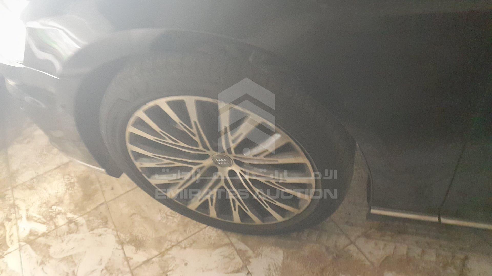 2020 AUDI A8 VIN: WAUZZZF8XLN002440