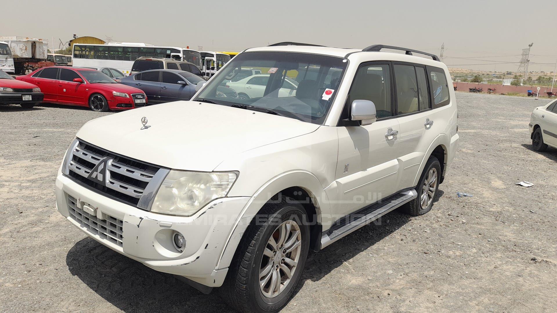2013 MITSUBISHI PAJERO VIN: JMYLYV97WDJ704803